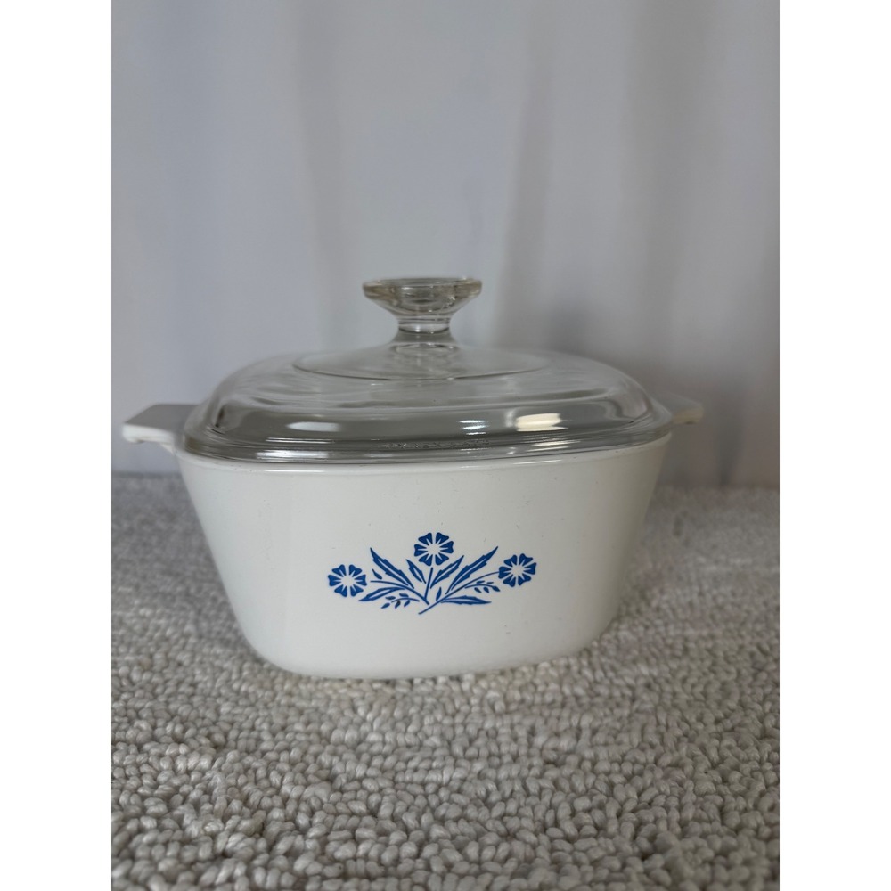Corning Ware Cornflower Blue Set of 2 Casserole Dish with Lid P-1 3/4-B Vintage
